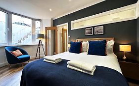 Liam Place Near Hyde Park - 1 Double Bed, 1 Sofa Bed, Spacious Apartment, Private Entrance