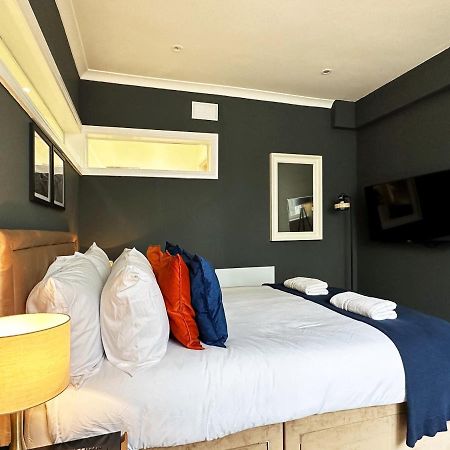 Liam Place Near Hyde Park - 1 Double Bed, 1 Sofa Bed, Spacious Apartment, Private Entrance London Exterior photo