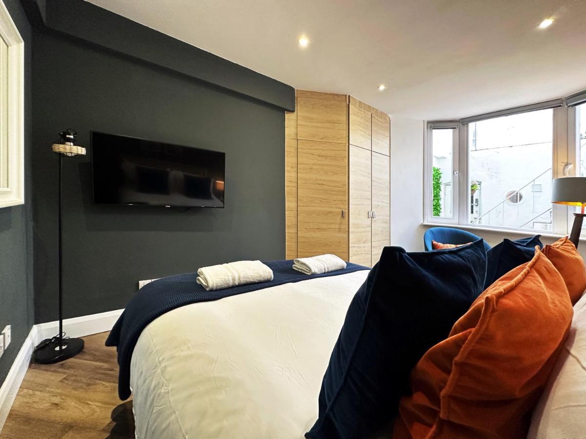 Liam Place Near Hyde Park - 1 Double Bed, 1 Sofa Bed, Spacious Apartment, Private Entrance London Exterior photo