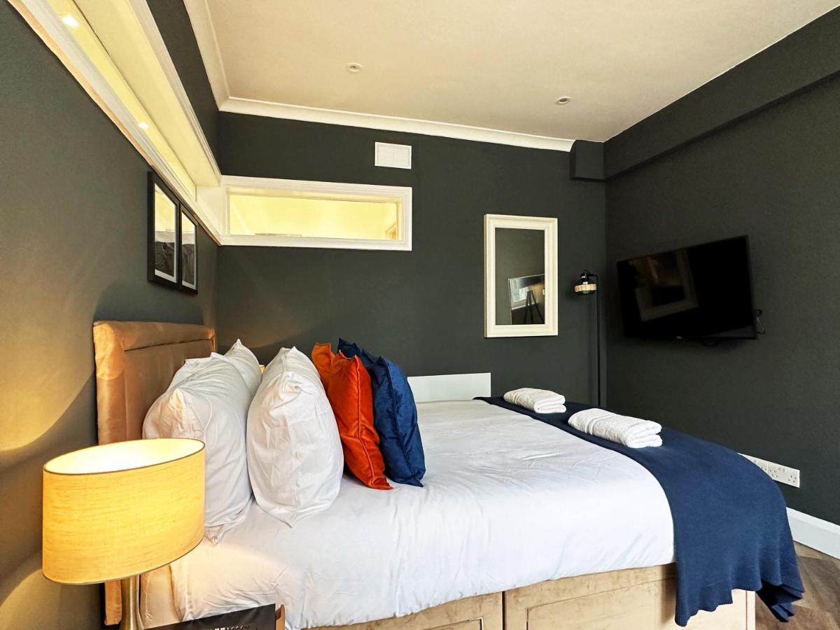 Liam Place Near Hyde Park - 1 Double Bed, 1 Sofa Bed, Spacious Apartment, Private Entrance London Exterior photo