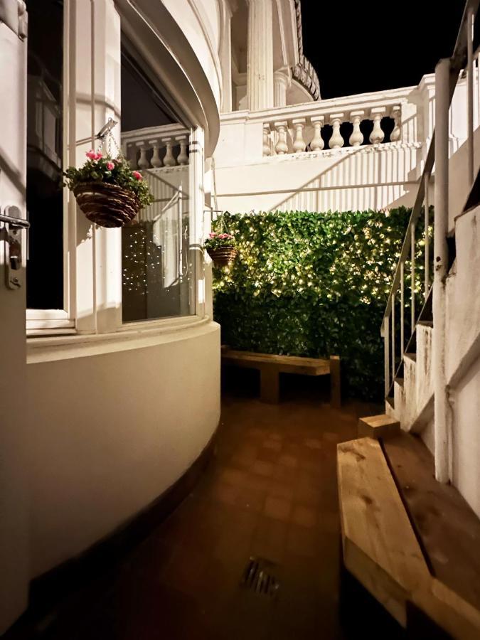 Liam Place Near Hyde Park - 1 Double Bed, 1 Sofa Bed, Spacious Apartment, Private Entrance London Exterior photo