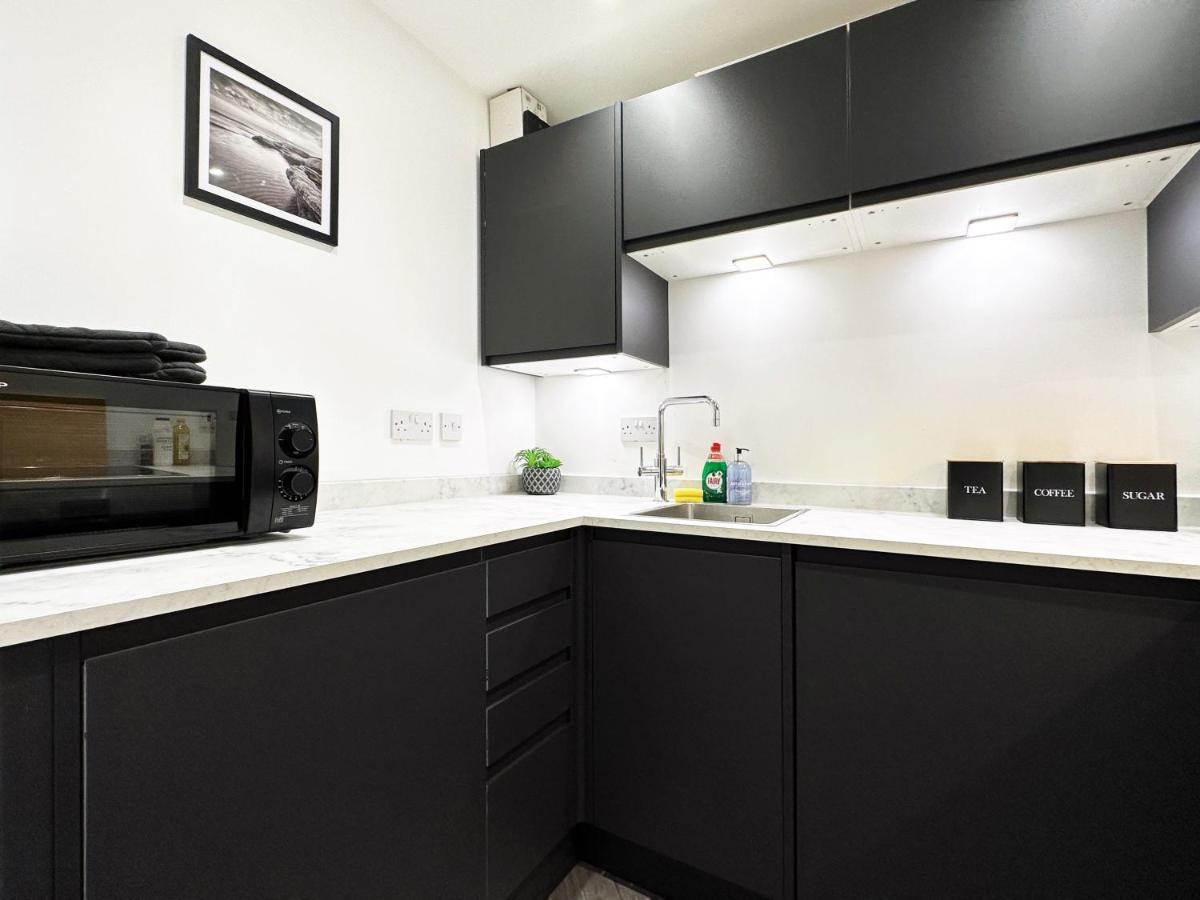Liam Place Near Hyde Park - 1 Double Bed, 1 Sofa Bed, Spacious Apartment, Private Entrance London Exterior photo