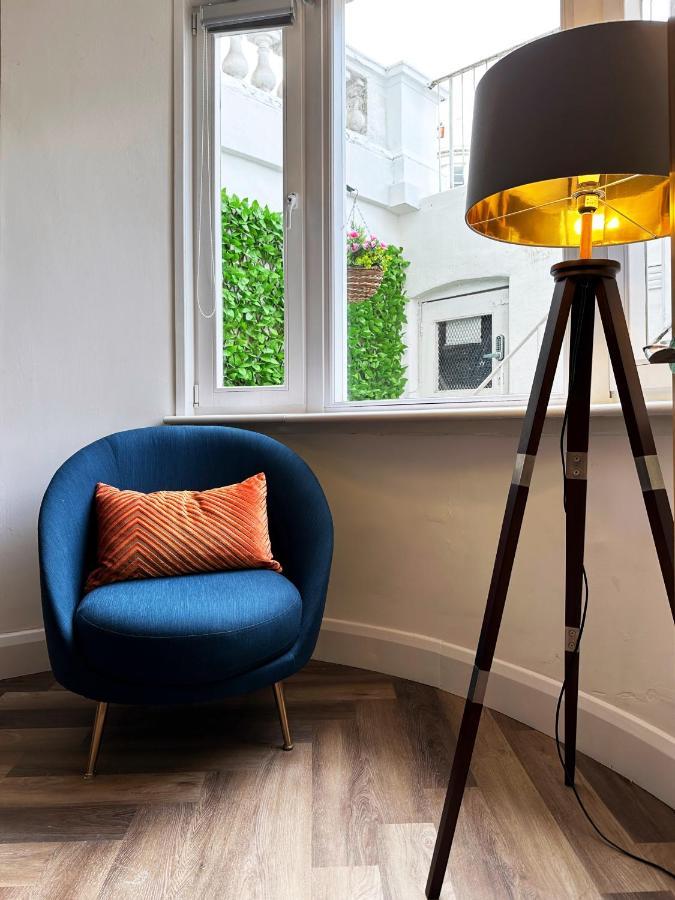 Liam Place Near Hyde Park - 1 Double Bed, 1 Sofa Bed, Spacious Apartment, Private Entrance London Exterior photo