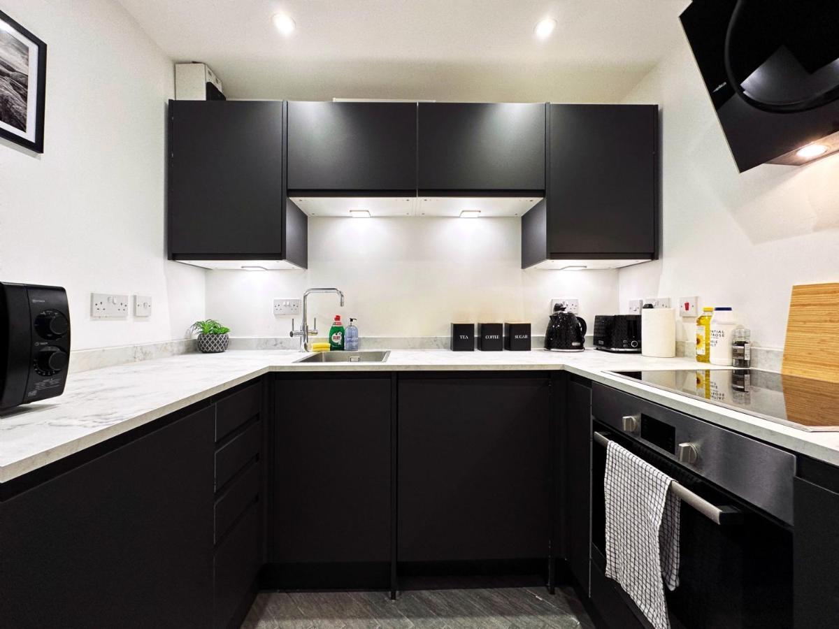 Liam Place Near Hyde Park - 1 Double Bed, 1 Sofa Bed, Spacious Apartment, Private Entrance London Exterior photo